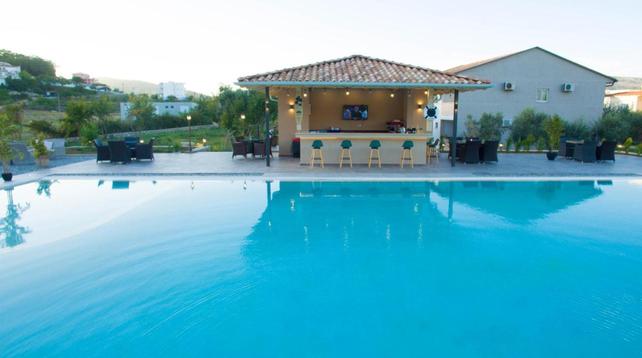 La Hacienda Hotel Ulcinj Exterior photo