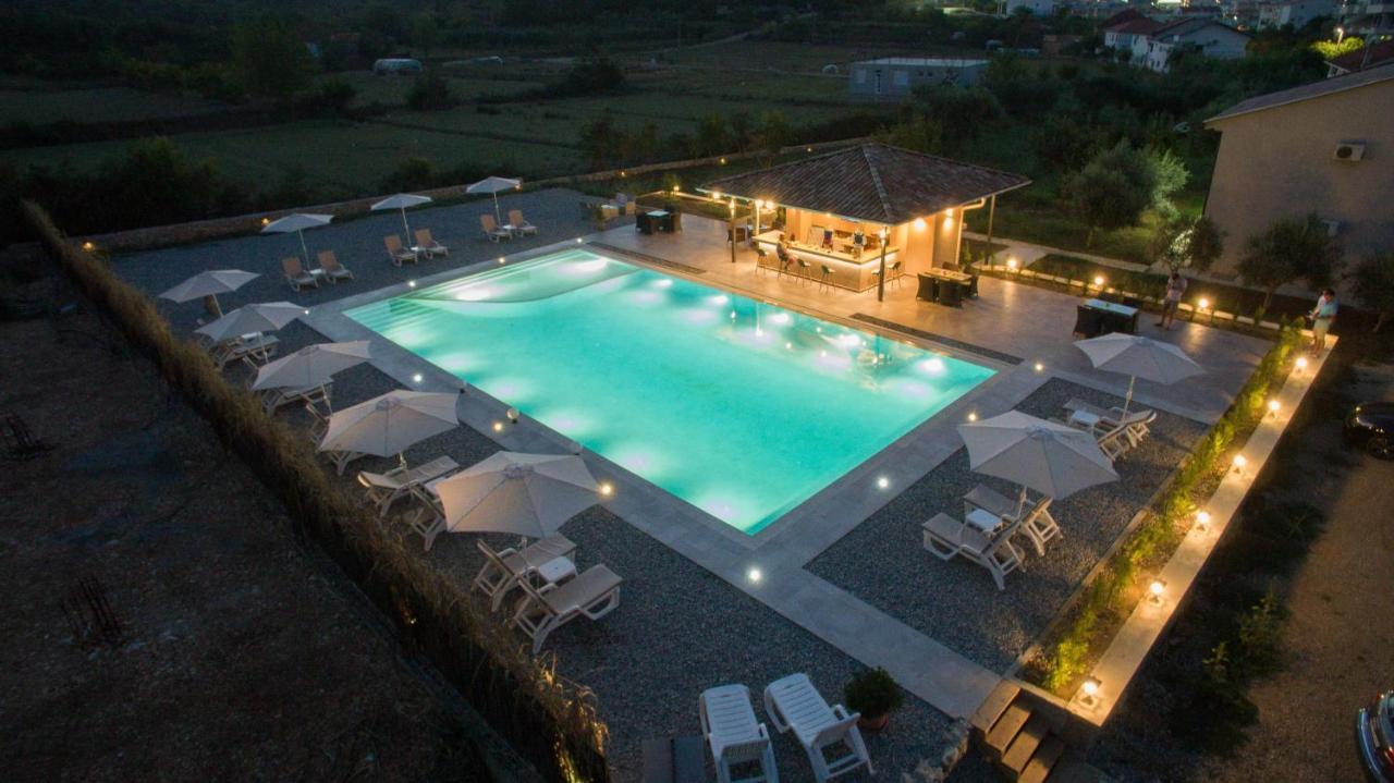 La Hacienda Hotel Ulcinj Exterior photo