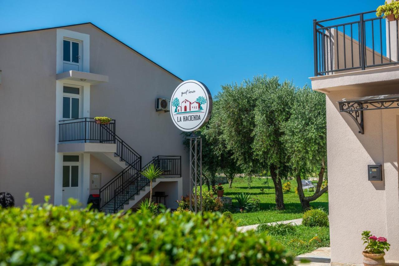 La Hacienda Hotel Ulcinj Exterior photo