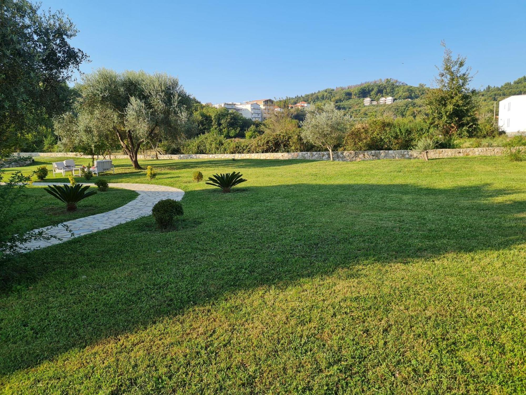 La Hacienda Hotel Ulcinj Exterior photo